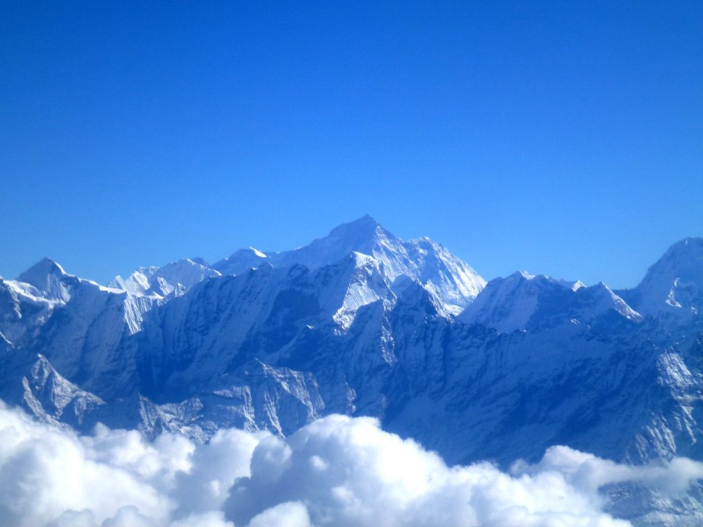 8.463m_Makalu_Himalaya_Mountain_Flights_Nepal_-_panoramio_(2)